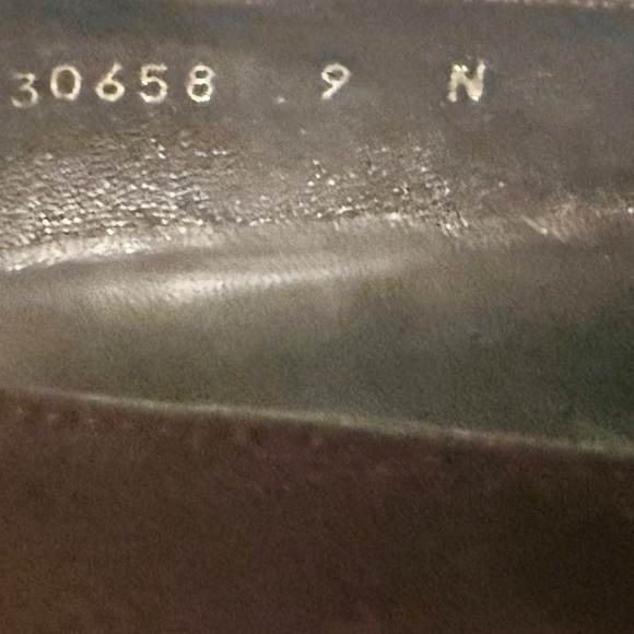 Stuart Weitzman Women's Brown Suede Buckle Heel Pumps in size 9N - Picture 5 of 6